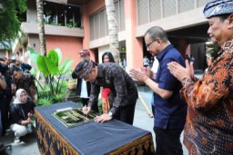 AHY Resmikan Jembatan Penyeberangan Orang I Gusti Ngurah Rai, Tingkatkan Kenyamanan Bandara