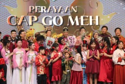 Meriah! Cap Go Meh Nusantara 2025 di Balai Kota Surabaya Rayakan Keberagaman