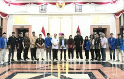 Mahasiswa Unitomo Audiensi dengan Pemkot Surabaya Soroti Penjualan Mihol Lewat Online