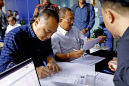 Usai Pelantikan Kepala Daerah, Wali Kota Eri dan Wawali Armuji Langsung Ikuti Retret di Magelang