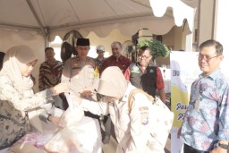 Polres Kediri Kota Gelar Bazar Ramadhan Polri Presisi dan Baksos Bhayangkari 2025