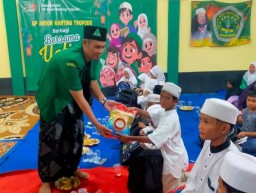 Menutup Posko Ramadhan dengan Santunan Yatim