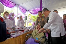 Garage Day 2025: Pemkot dan GOW Surabaya Berikan Bantuan Ramadan untuk Keluarga Miskin 