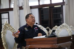 Wali Kota Eri Cahyadi Dorong DLH Surabaya Bentuk RW Zero Waste untuk Atasi Sampah Rumah Tangga
