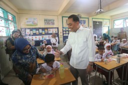 Pengamat: Sekolah Rakyat ala Surabaya, Solusi Pendidikan Berbasis Lokal
