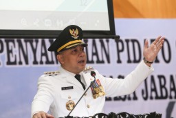 Wali Kota Eri Paparkan Tujuh Program Prioritas Pembangunan 2025 - 2030 di Rapat Paripurna DPRD Surabaya