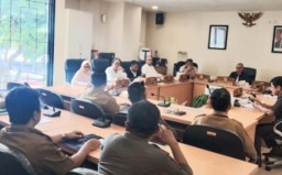 Komisi B DPRD Surabaya Gelar RDP Terkait Penutupan Pasar Mangga Dua, Pengelola Mangkir