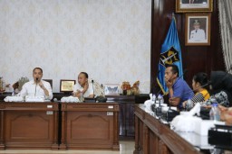 31 Karyawan Mengadu Ijazahnya Ditahan, Wali Kota Eri Cahyadi Buka Posko Pengaduan dan Beri Pendampingan Hukum