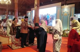 Pemkab Kediri Gelar "Nglencer Ning Pendopo", Masyarakat Diundang Halal Bi Halal Bareng Bupati dan Wabup