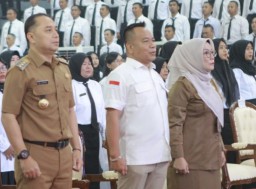 1.840 Pegawai Surabaya Terima SK PPPK, Yona Widyatmoko: Tingkatkan Produktivitas!