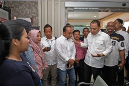 Puluhan Advokat Dampingi Wali Kota Eri Kawal Dugaan Kasus Penahanan Ijazah Lapor ke Polisi