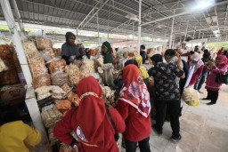 Pengunjung THP Kenjeran Surabaya Melonjak, Omzet Pedagang Terdongkrak