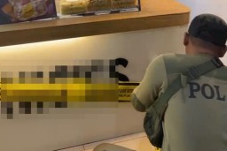 Satpol PP Surabaya Segel Stan Es Krim Diduga Mengandung Alkohol Usai Viral di Media Sosial