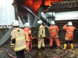 Kebakaran Selama Lebaran di Surabaya, DPKP Laporkan Konsleting Listrik dan LPG Jadi Penyebab Utama