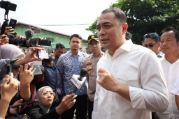 Wali Kota Eri Cahyadi Tuntaskan 3 Kasus Penahanan Ijazah Karyawan