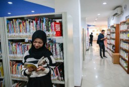 Dispusip Surabaya Kembangkan Aplikasi Banpusboyo untuk Standarisasi Perpustakaan dan Gaet Minat Baca Generasi Z