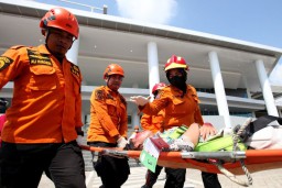 Peringati Bulan PRB 2025, Pemkot Surabaya Gelar Simulasi Tanggap Bencana di Rumah Sakit Eka Candrarini