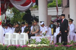 Pemkot Surabaya Gelar Upacara Peringatan Hari Otonomi Daerah ke-29, Tekankan Sinergi Pusat dan Daerah