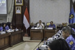 Gelar Webinar ASN Belajar, Wali Kota Eri Ingatkan Jajarannya Soal Korupsi dan Pungli