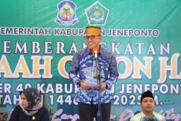 Bupati jeneponto H. Paris Yasir Lepas 345 Jemaah Calon Haji Asal Jeneponto