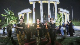 HJKS ke-732, Surabaya Gelar Kirab Budaya dan Ruwat Sekertaning Bumi di Tugu Pahlawan