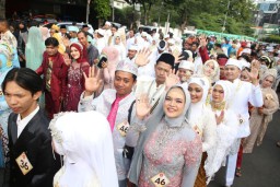 Pemkot Surabaya Targetkan Semua Pasangan Nikah Siri Diisbatkan 2025