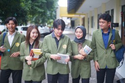 Ribuan Mahasiswa KKN UPN Jatim Turun Kelurahan Bangun Ekonomi Kreatif Surabaya