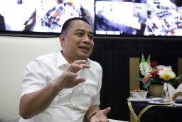 Kemenkes Terbitkan SE Covid-19, Wali Kota Eri Imbau Warga Gunakan Masker Jika Sakit