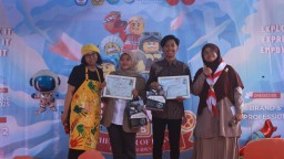 Menjawab Tantangan AI, Prodi Ilmu Komunikasi UPN Jatim Gelar COMMFEST 2025