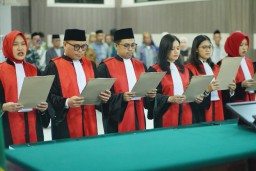 Sidang Luar Biasa Pengambilan Sumpah Jabatan Jabatan dan Pelantikan Hakim Pengafilan Negeri Jeneponto