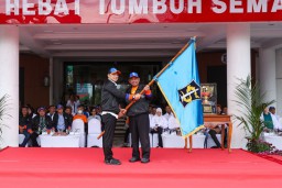 Surabaya Incar 200 Medali Emas di Porprov IX 2025, Wali Kota Eri Cahyadi Lepas 1228 Atlet