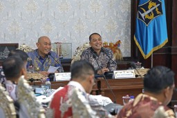 Eri Cahyadi Sharing Optimalisasi PAD Bersama Wali Kota Lubuk Linggau