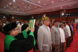 Wali Kota Eri Cahyadi Lantik 223 Pejabat, Tegaskan Birokrasi untuk Pelayanan Publik