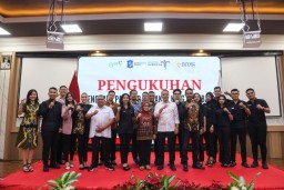 Wali Kota Eri Kukuhkan Paguyuban Cak & Ning, Siap Jadi Representasi Pemuda Kolaboratif dan Inspiratif