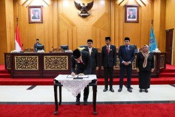 DPRD Surabaya Sahkan Pertanggungjawaban APBD 2024