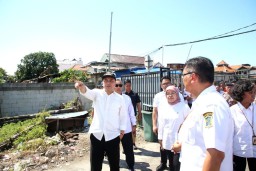 Tertibkan Parkir Liar, Pemkot Surabaya Siapkan Lahan Resmi di Serambi Ampel