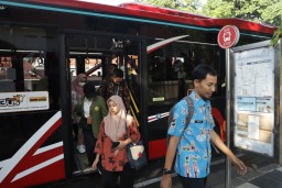 Pemkot Surabaya Integrasikan Trans Jatim dengan Angkutan Kota Hingga SRRL