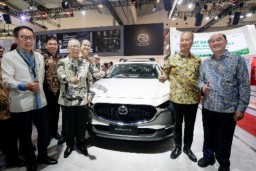 Mazda Indonesia Menyambut Kunjungan Menteri Perindustrian Republik Indonesia di GIIAS 2025