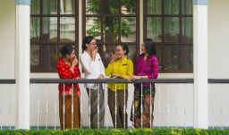Hotel Majapahit Surabaya Hadirkan “Women in Kebaya: Weaving Heritage Through Batik”