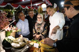 Wali Kota Eri Cahyadi Ajak Warga Surabaya Cintai Kuliner Nusantara Melalui Festival Mustika Rasa