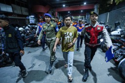 Terjaring Operasi Gabungan, 13 Jukir Tak Resmi di Jalan Tunjungan Langsung Diangkut ke Polrestabes Surabaya