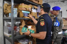 Satpol PP Surabaya dan Bea Cukai Sidoarjo Amankan Lebih dari 500.000 Batang Rokok Tanpa Cukai