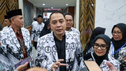 Hadiri Pengukuhan Pengurus PGRI 2025–2030, Wali Kota Eri Dorong Guru dan Pemkot Duduk Bersama Susun Program