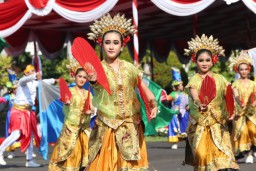 Sambut HUT ke-80 RI, Wali Kota Eri Cahyadi Ajak Warga Surabaya Semarakkan Kemerdekaan dengan Berbagai Lomba dan Pertunju
