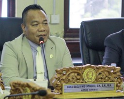 DPRD Kota Surabaya Desak Bakesbangpol Aktif Lakukan Deteksi Dini Cegah Tawuran