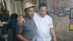 Kasatpol PP Surabaya Sampaikan Belasungkawa kepada Keluarga Korban Tenggelam di Kali Jagir