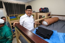 Menko PM Apresiasi Fasilitas Sekolah Rakyat Unesa dan Dorong Kampus Lain Lakukan Hal Serupa