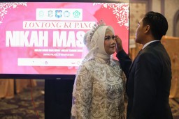 Isbat Nikah Massal, Kisah Haru Pasangan 40 Tahun Menikah yang Akhirnya Kontongi Buku Nikah