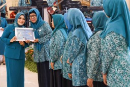 Semangat Kebersamaan Warnai Peringatan HKG ke-53 PKK di Surabaya