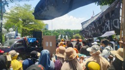 Aksi “Surabaya Bergerak” Tolak Proyek Surabaya Waterfront Land, FMMM Desak Pemkot dan Pemprov Tegas